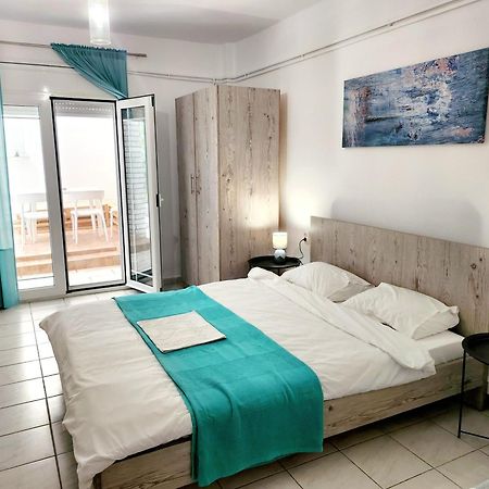 La Familia Apartments Olympiakí Aktí Extérieur photo