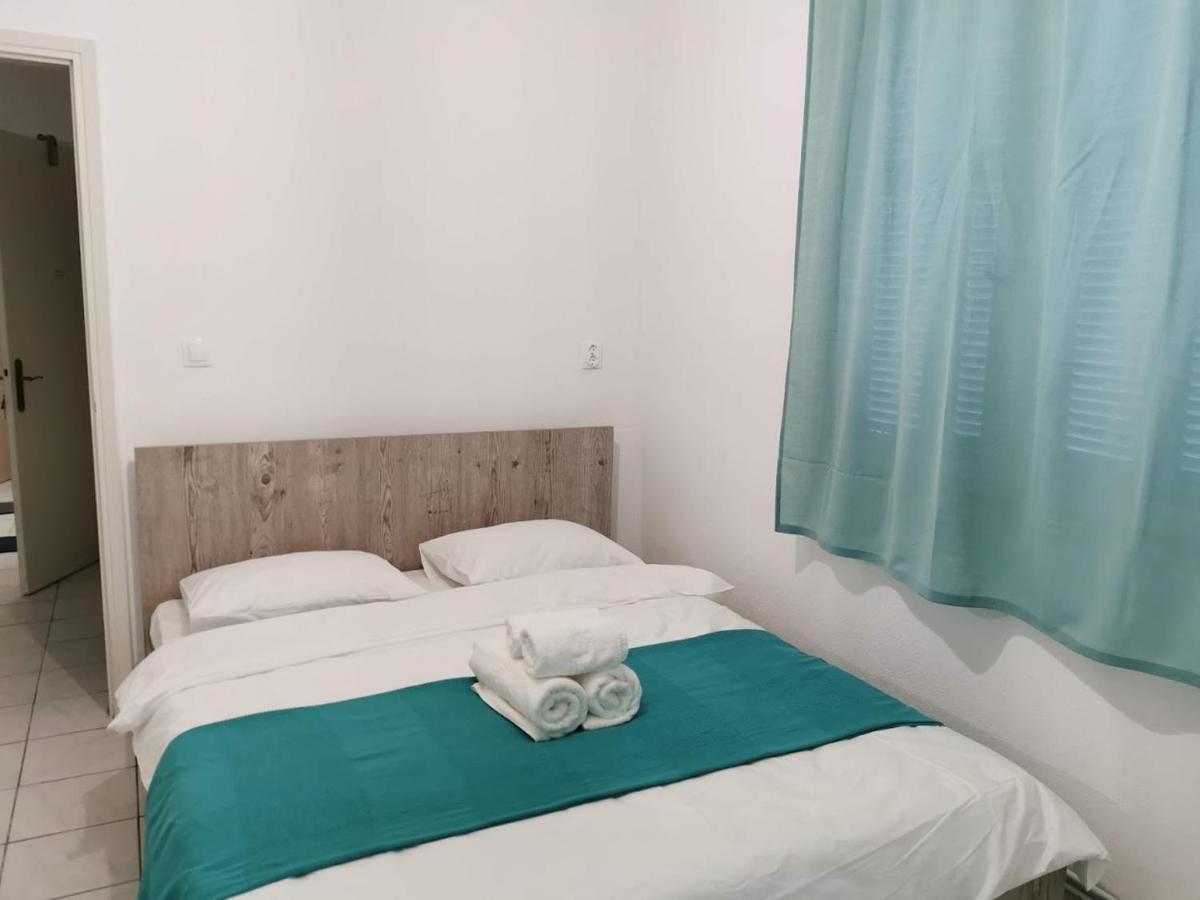 La Familia Apartments Olympiakí Aktí Extérieur photo