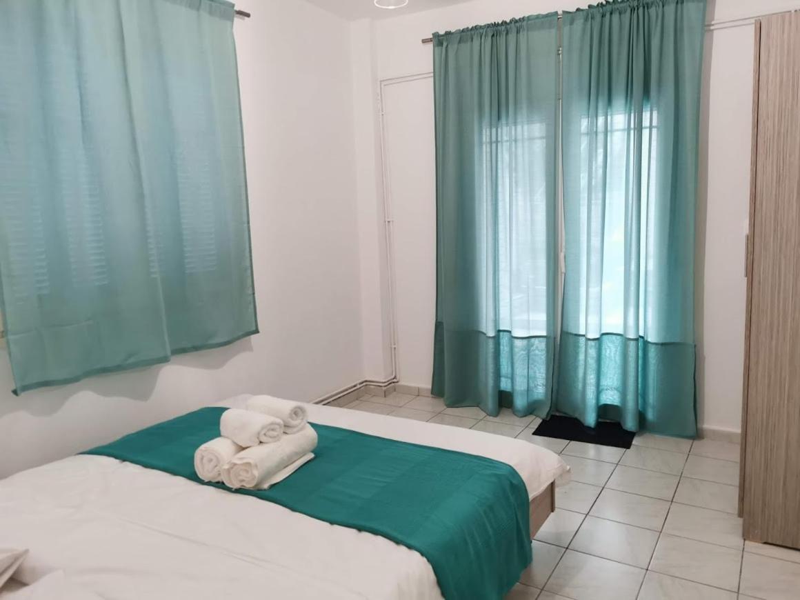 La Familia Apartments Olympiakí Aktí Extérieur photo