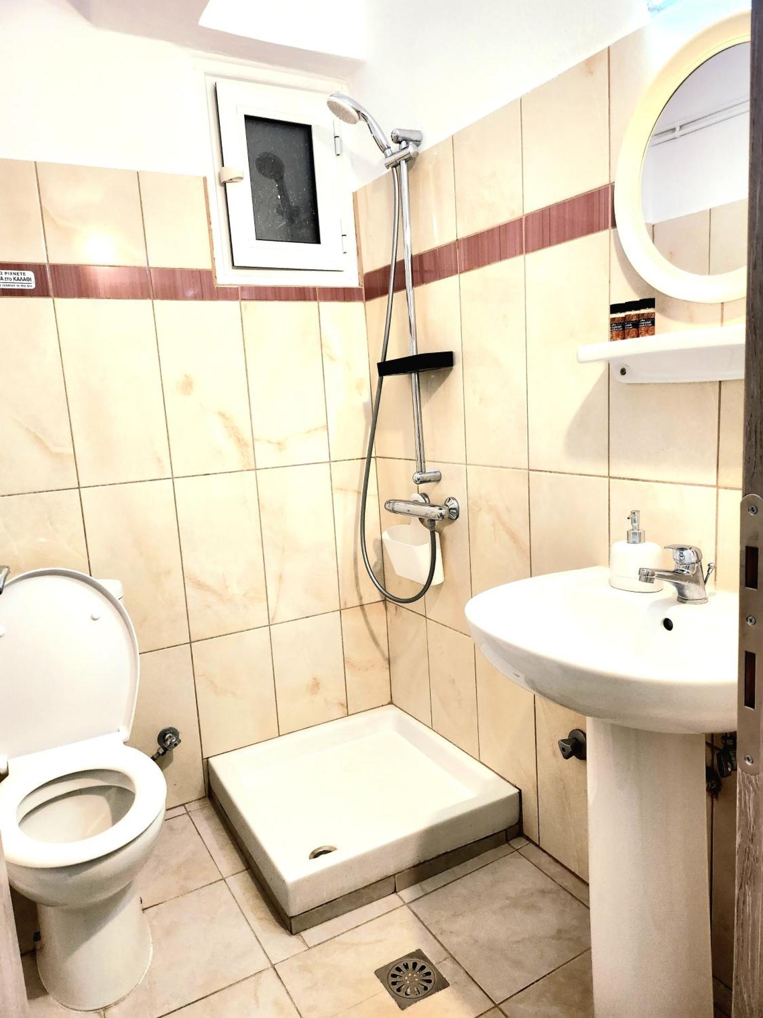 La Familia Apartments Olympiakí Aktí Extérieur photo