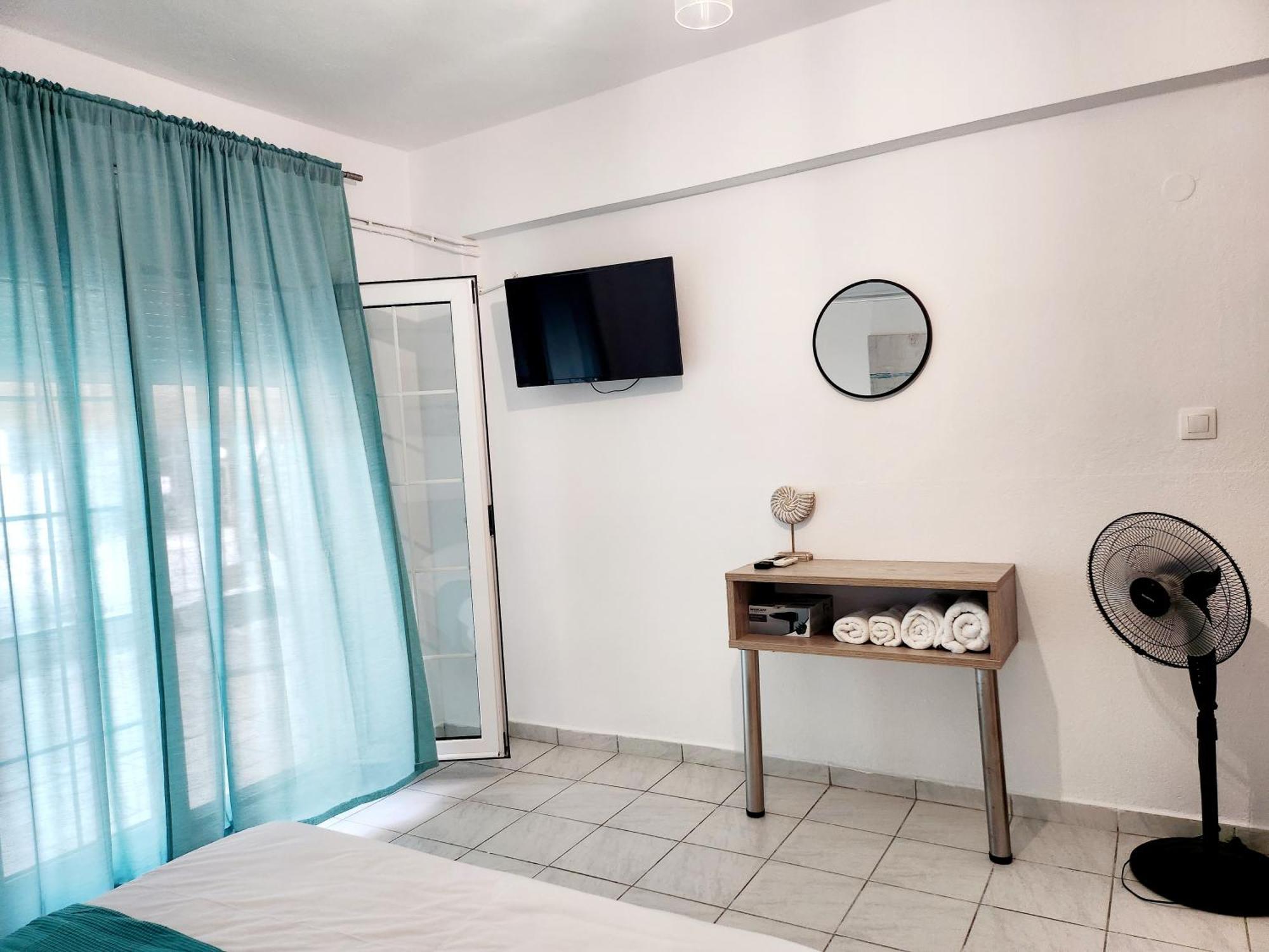 La Familia Apartments Olympiakí Aktí Extérieur photo