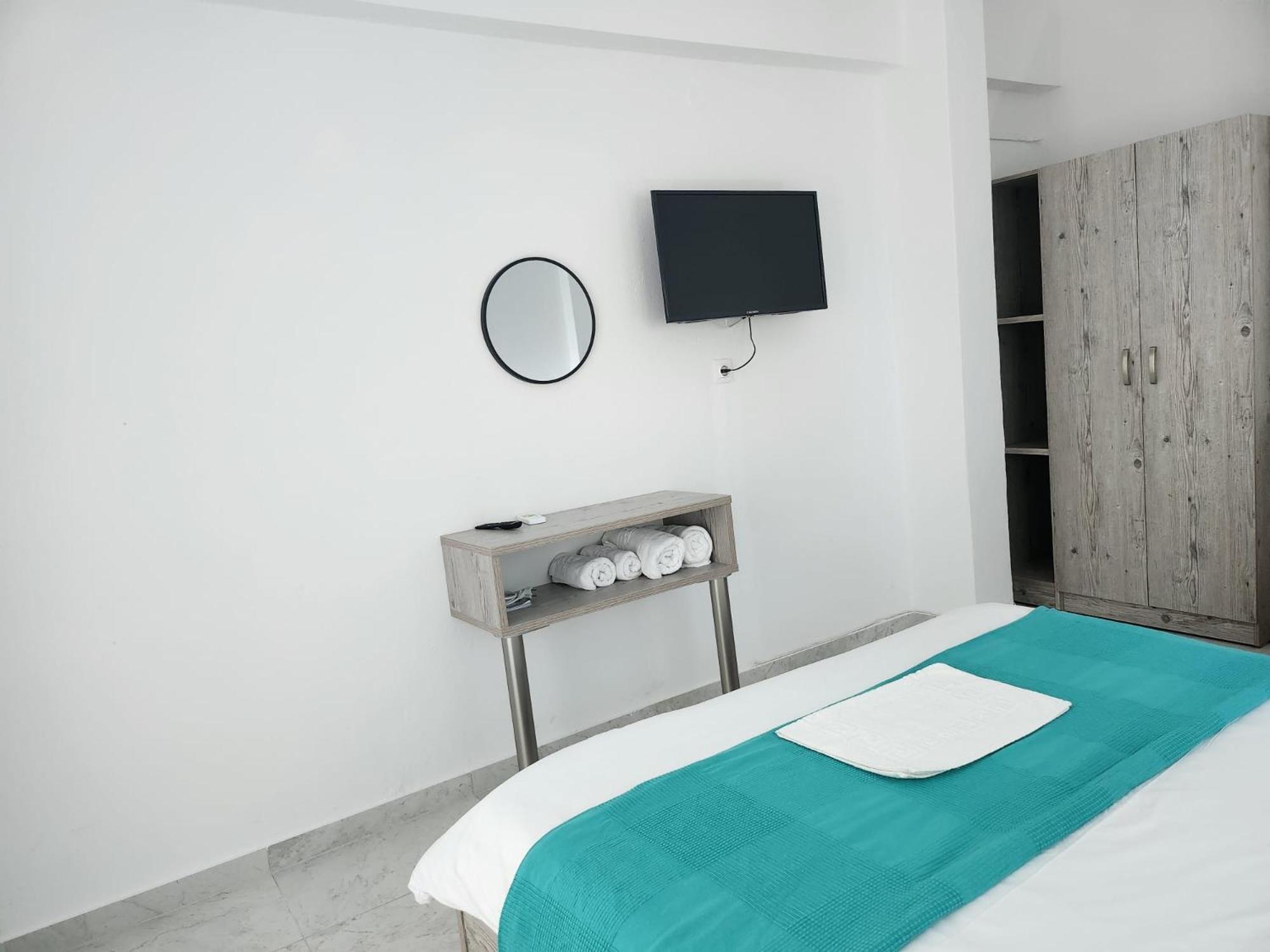 La Familia Apartments Olympiakí Aktí Extérieur photo