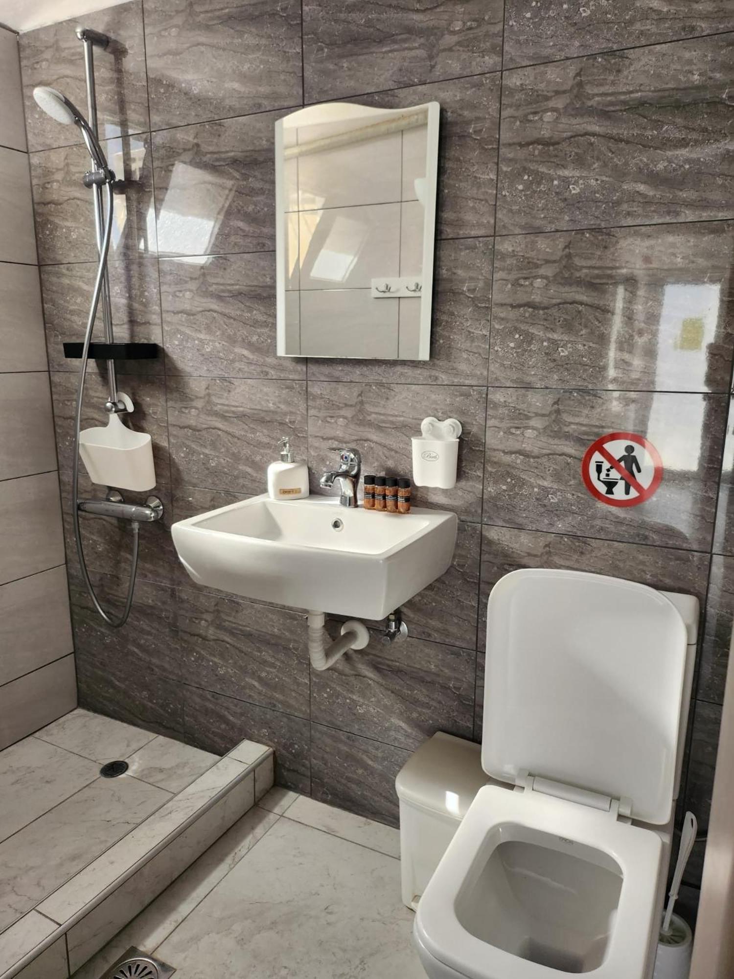 La Familia Apartments Olympiakí Aktí Extérieur photo